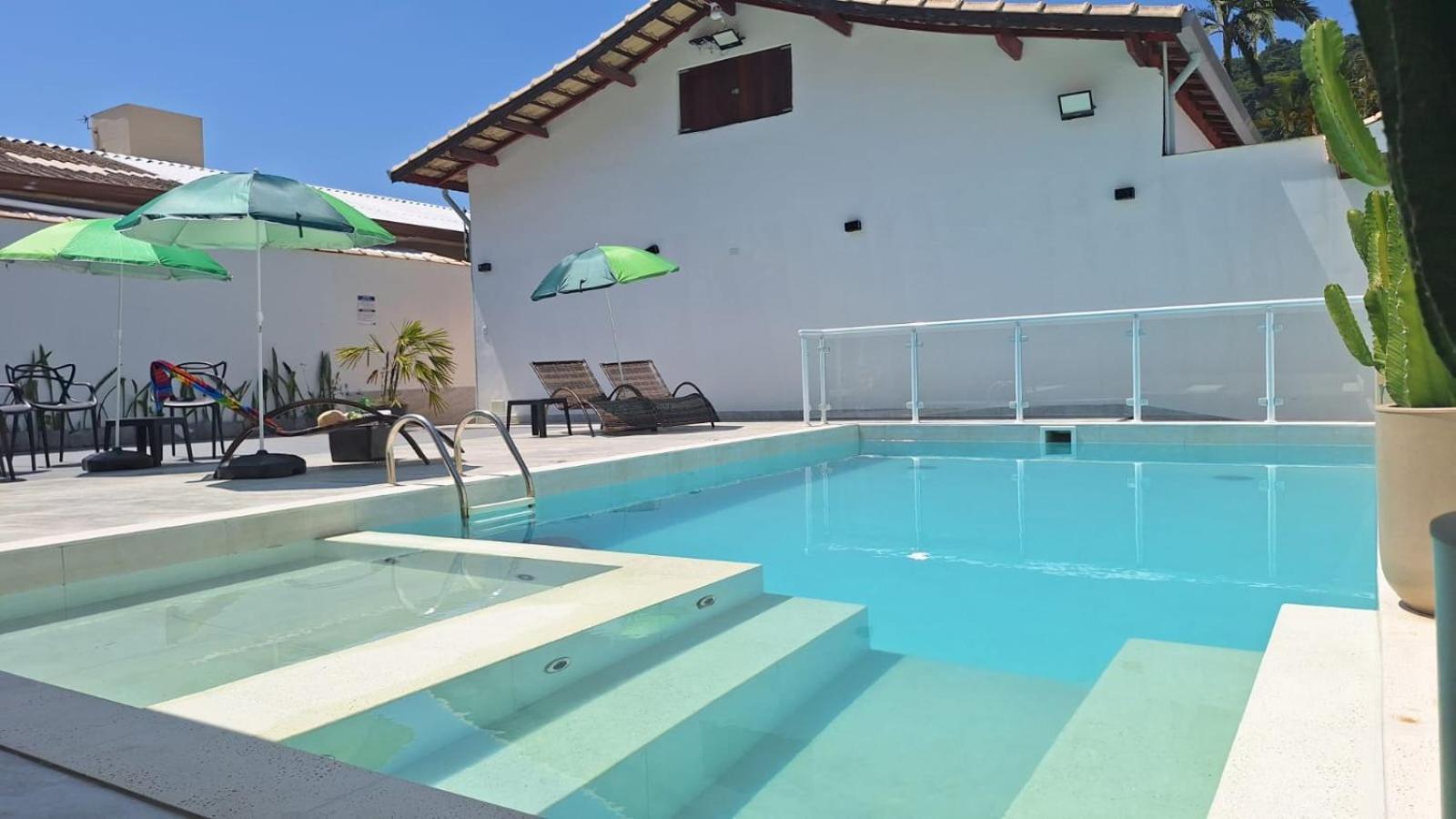 Residencial Caetano, Micro Casa Com Churrasqueira Privativa E Piscina Do Condominio, Infantil, Adulto E Hidromassagem Guaruja